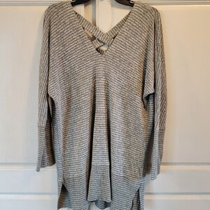 Buckle BKE Gray Green Striped Long Sleeve Vneck Sweater Tunic Dress